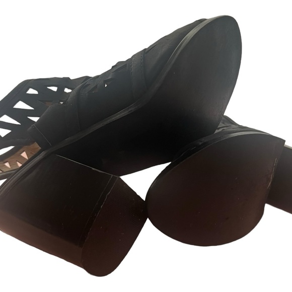 Soho Girls Black Laser Cutout Slingback Heeled Sandals Open Toe Size 7 - Picture 5 of 5